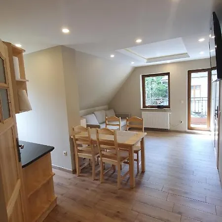 Orkisz דירה זקופאנה